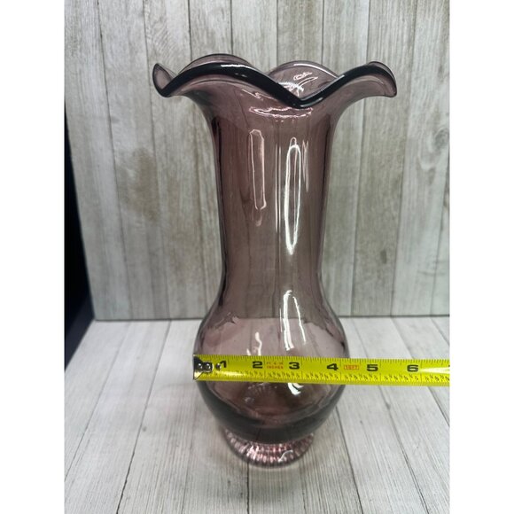 Vintage Amethyst Purple Blown Art Glass Long Neck Vase Ruffled Edge 11" Tall - Picture 8 of 9